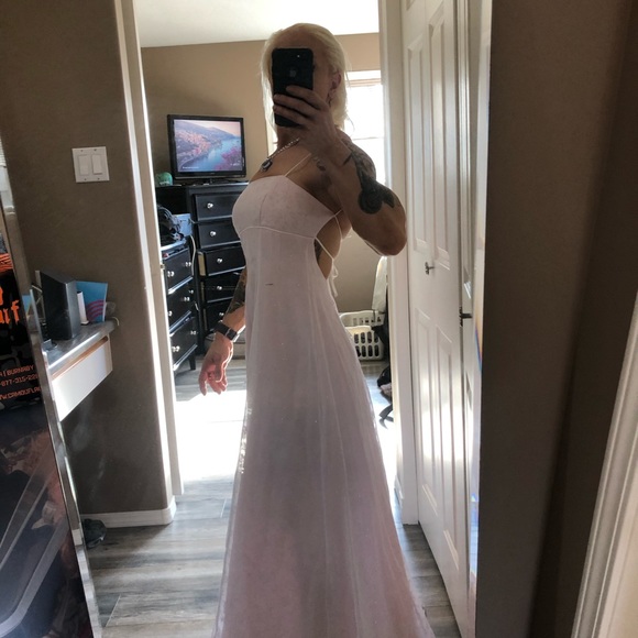 Prom dress - Picture 2 of 7